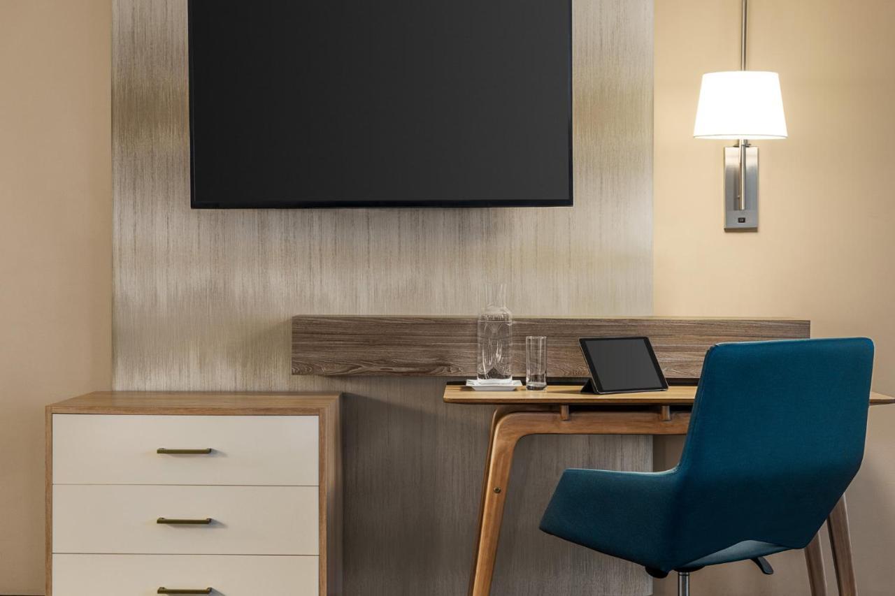 Crowne Plaza Cleveland At Playhouse Square By Ihg Hotell Exteriör bild