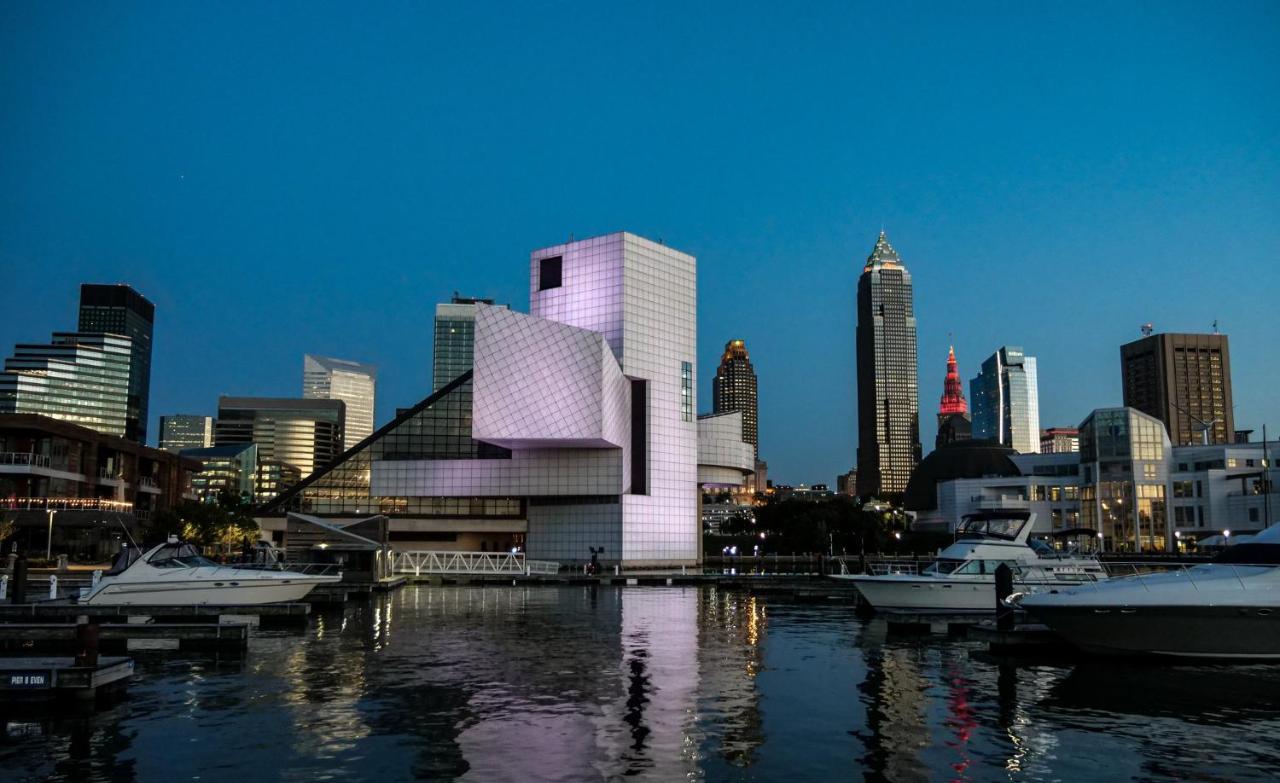 Crowne Plaza Cleveland At Playhouse Square By Ihg Hotell Exteriör bild