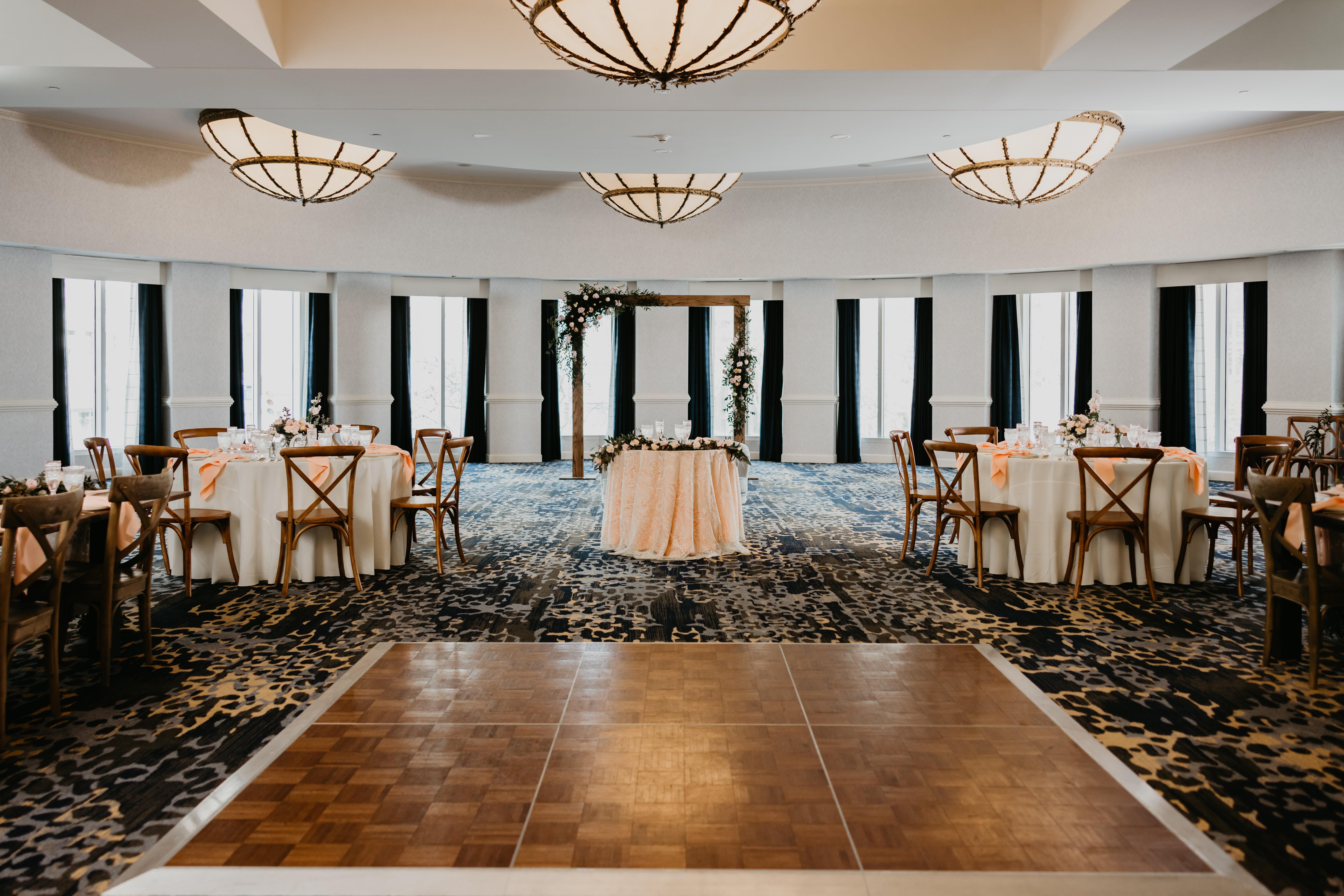 Crowne Plaza Cleveland At Playhouse Square By Ihg Hotell Exteriör bild